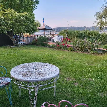 Lakefront, Wi-fi & Private Parking - La Grotta Sul Lejlighed