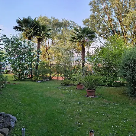 Lakefront, Wi-fi&private Parking - La Grotta Sul Appartamento *